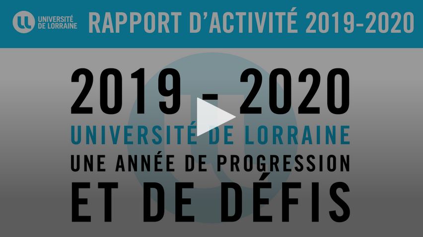 Titre écrit sur fond blanc 